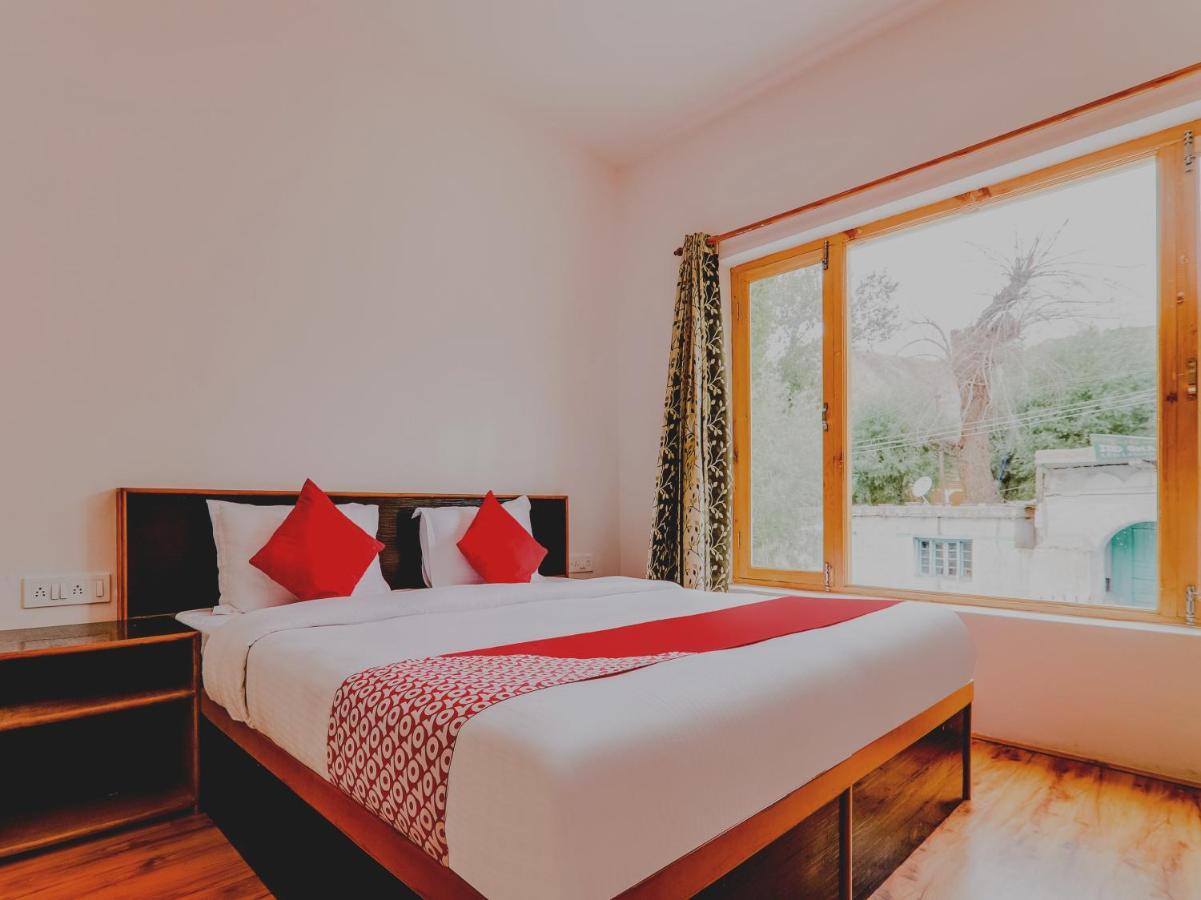 Oyo 72466 Hotel Yuvraj Shivpuri  Екстер'єр фото